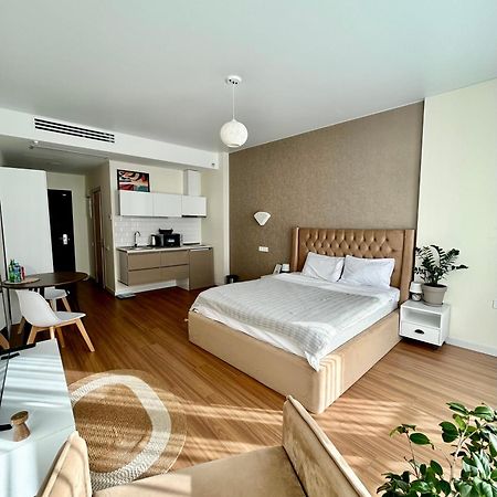 White Apartment Batumi Exterior photo