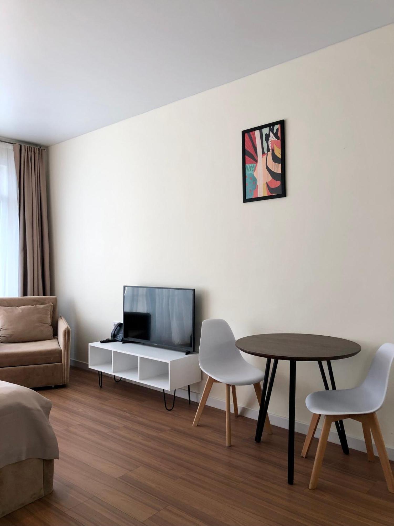White Apartment Batumi Exterior photo